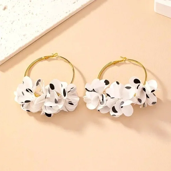 Black and White Polkadot Flower Hoop Earrings - Picture 5 of 5